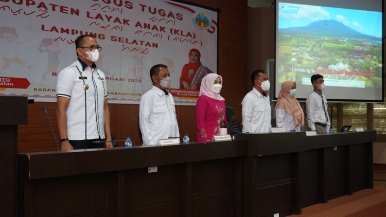 Ibu Winarni Nanang Ermanto menghadiri  Rapat Kabupaten Layak Anak (KLA) Lampung Selatan