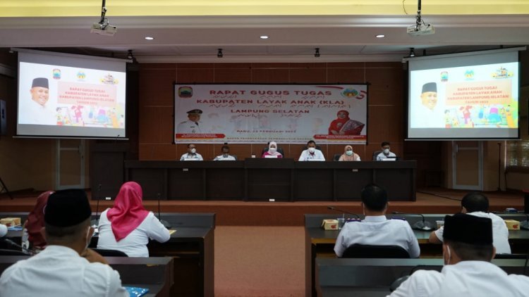 Ibu Winarni Nanang Ermanto menghadiri  Rapat Kabupaten Layak Anak (KLA) Lampung Selatan