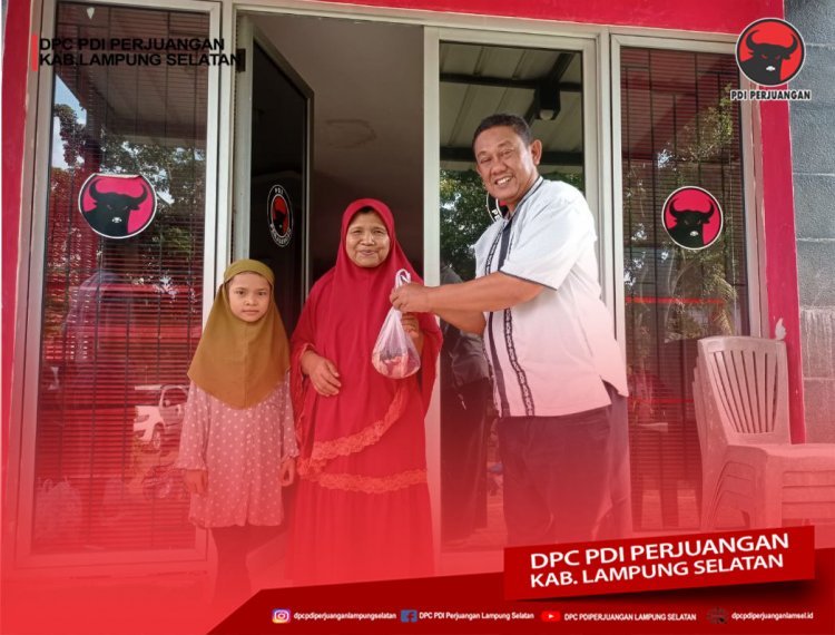 DPC PDI Perjuangan Lampung Selatan Memberikan 10 Sapi Qurban kepada segenap fungsionaris dan Kader Simpatisan  partai pada Idul Adha 1443 H/2022 M