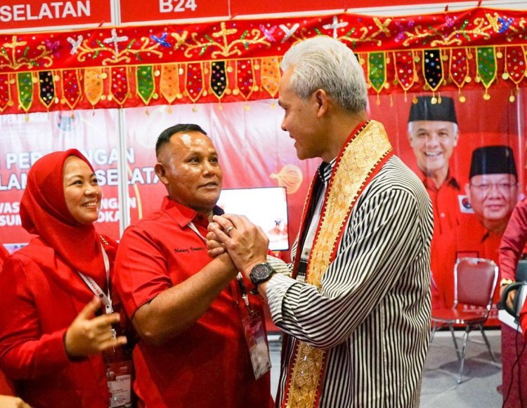 Ganjar Pranowo Kunjungi Stand Inovasi Pangan DPC PDI Perjuangan Lampung Selatan.